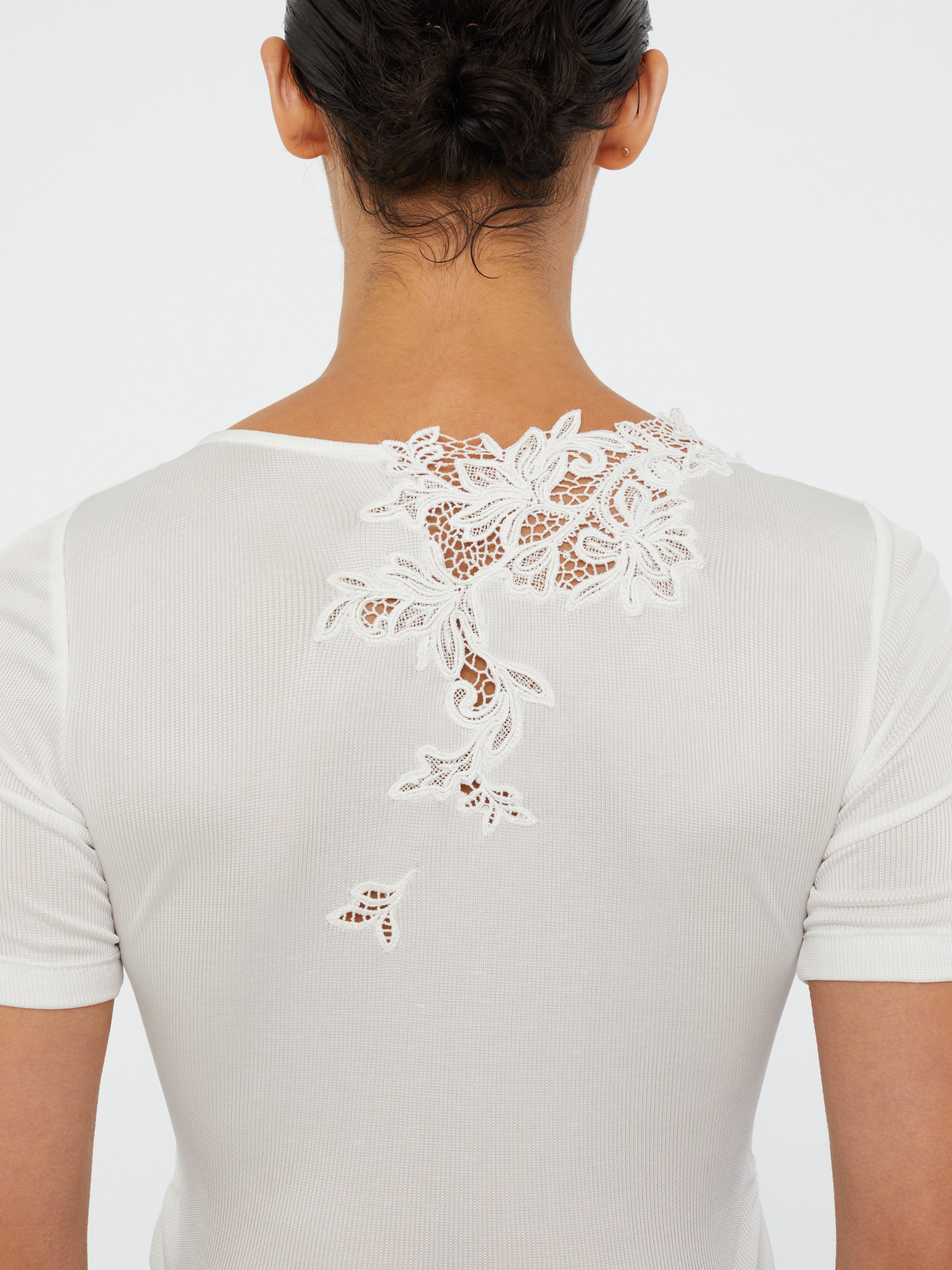 Hibiscus Embroidered Rib Tee