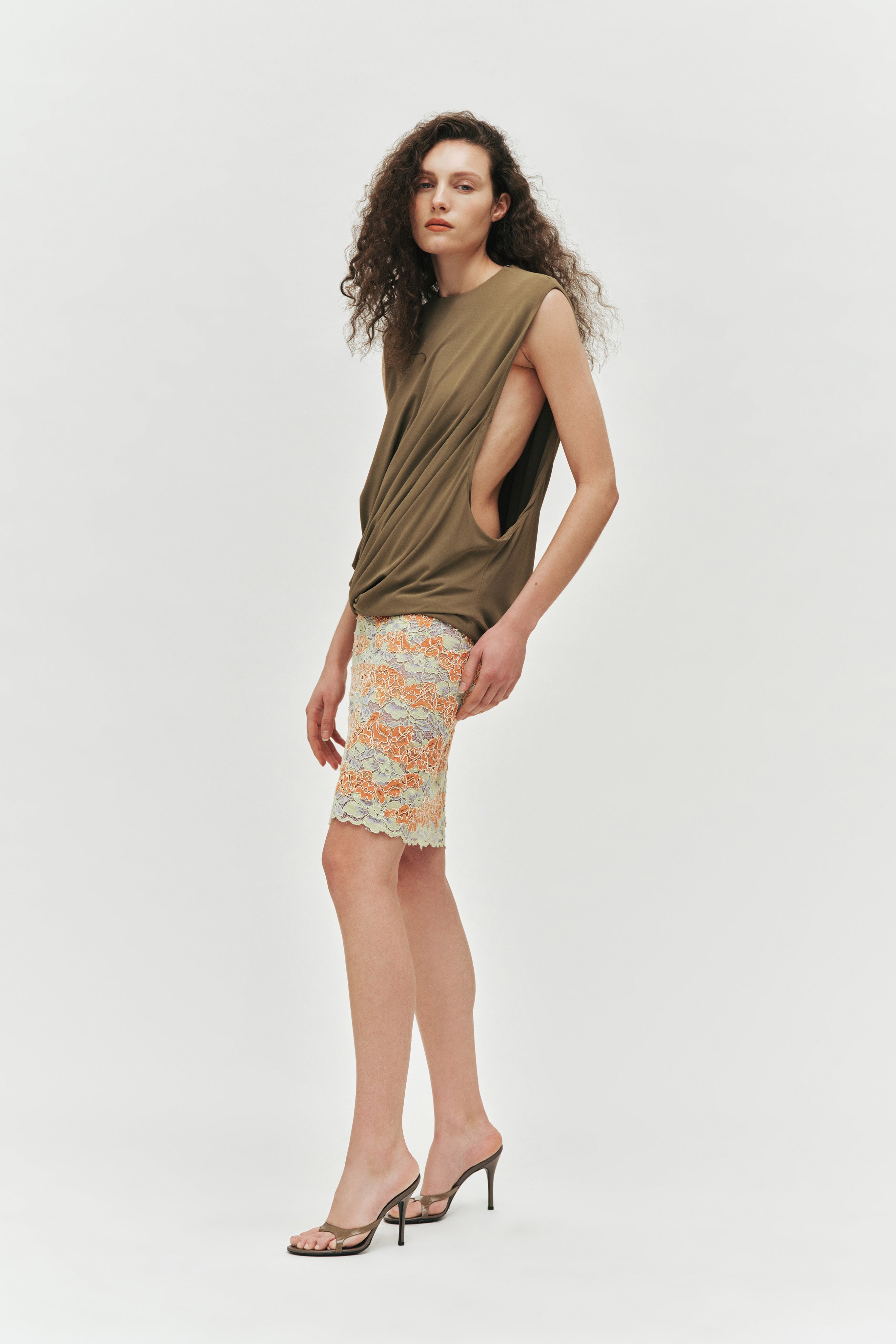 Resort 2027 Look 18