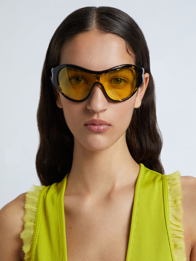 Uma 98 Sunglasses - Image 5