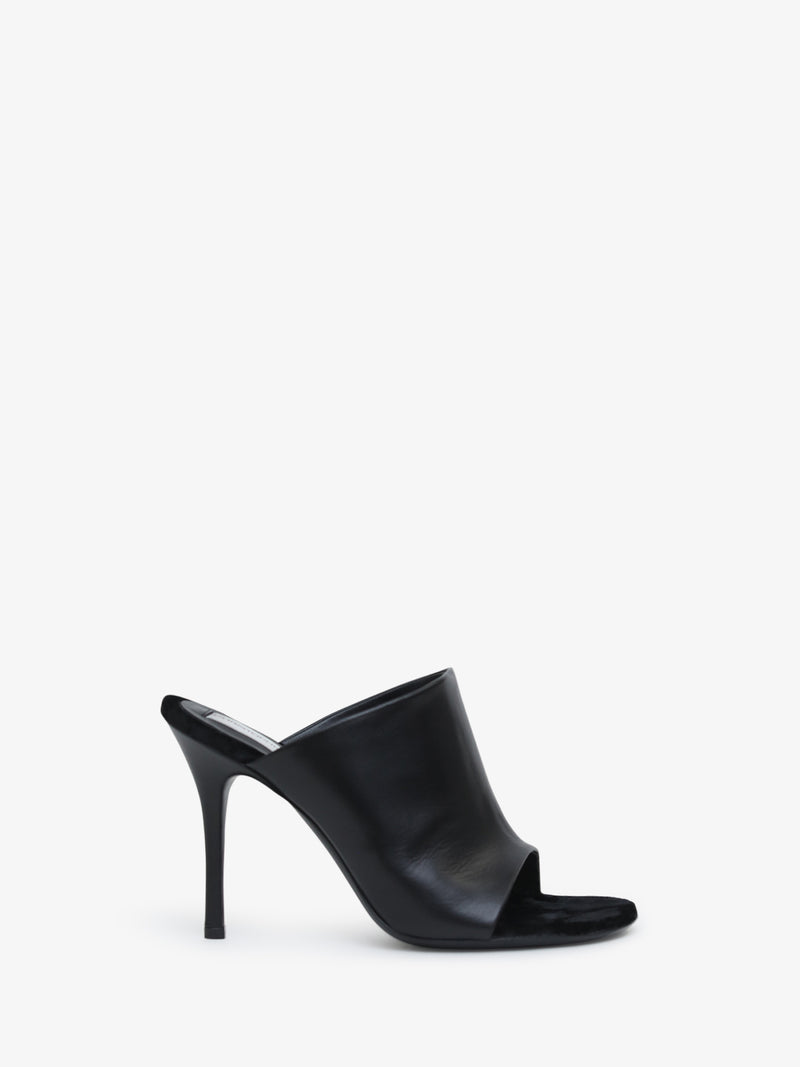 Carla Mule - Image 1