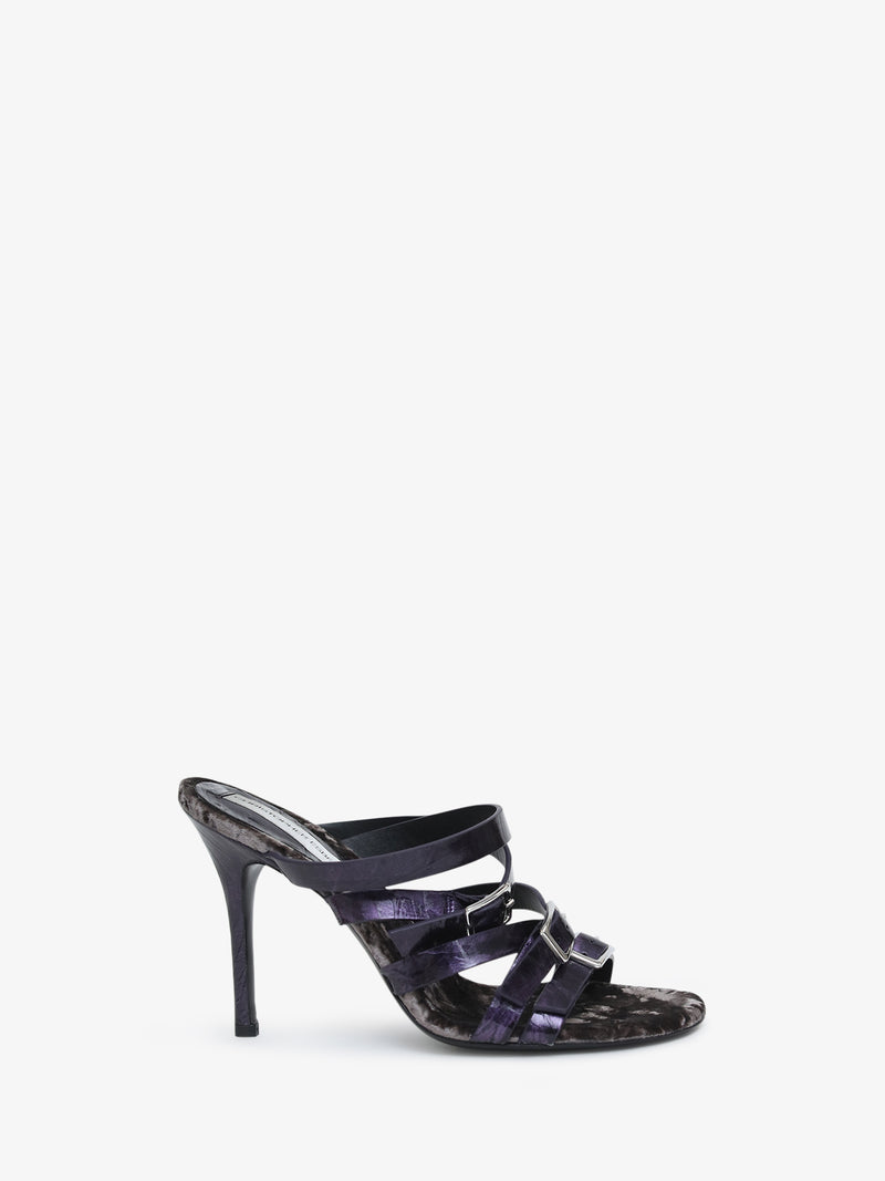 Fasten Crinkled Heel - Image 1