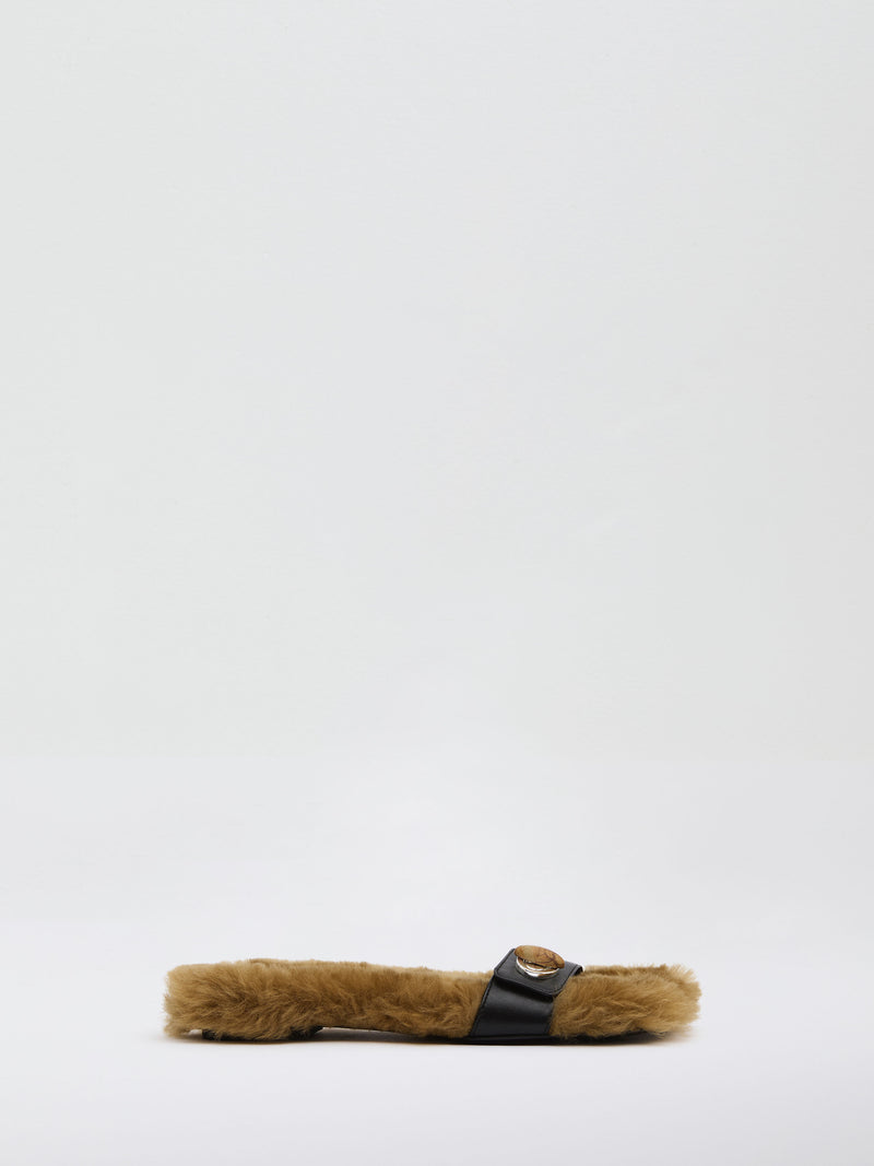 Turnlock Sheepskin Flat